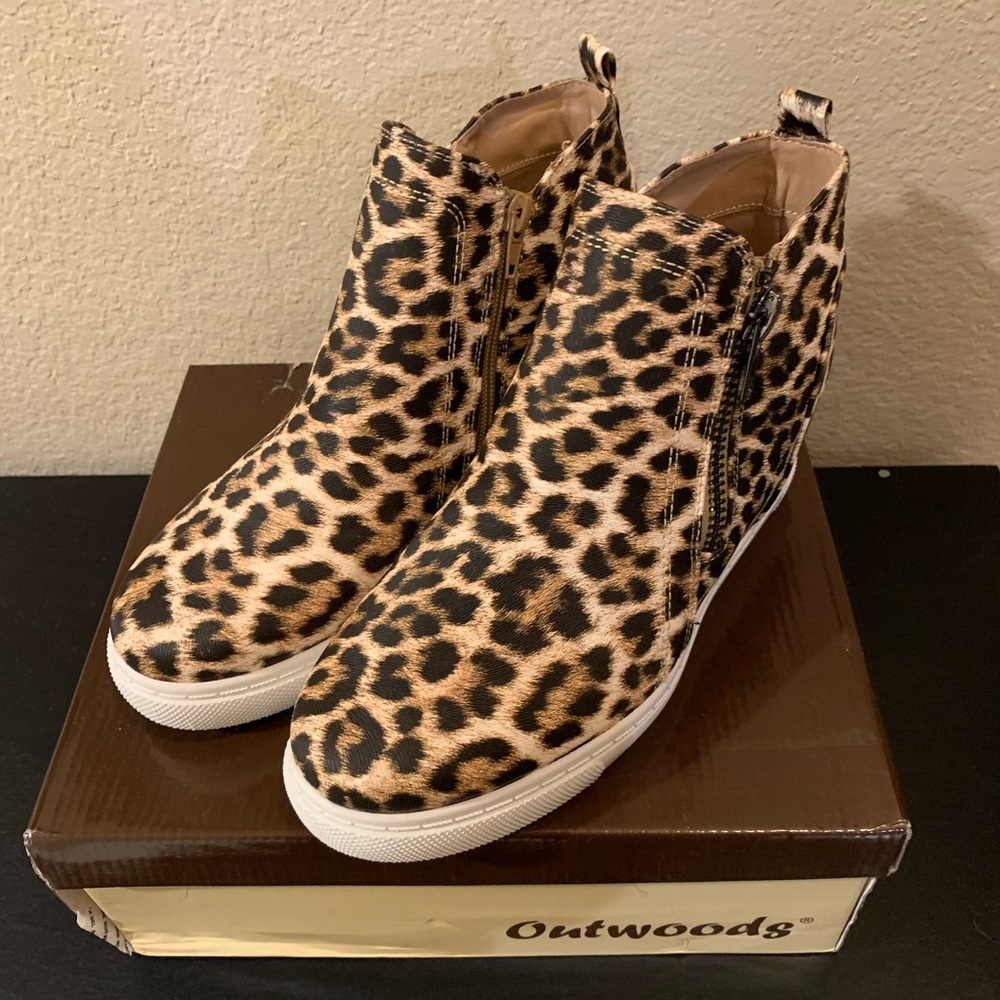 Leopard print wedge sneakers
